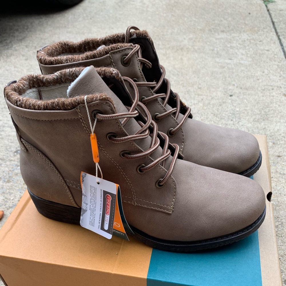 Brand new- Sporto Boots